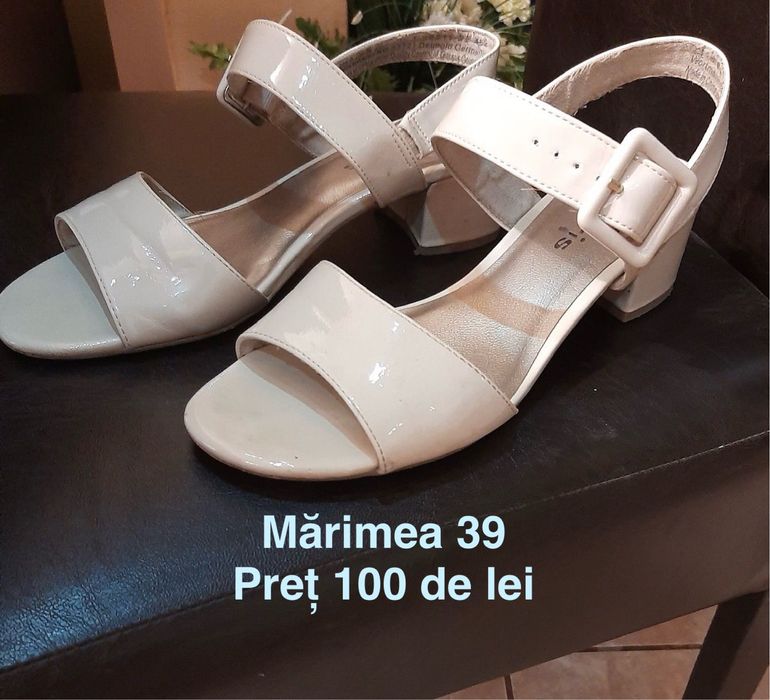 Vand sandale marimea 39