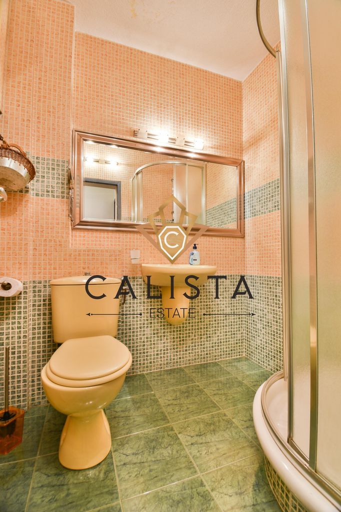 Дава се под наем Двустаен апартамент в София, Лозенец - 70 кв.м за 625 € - Снимка #10