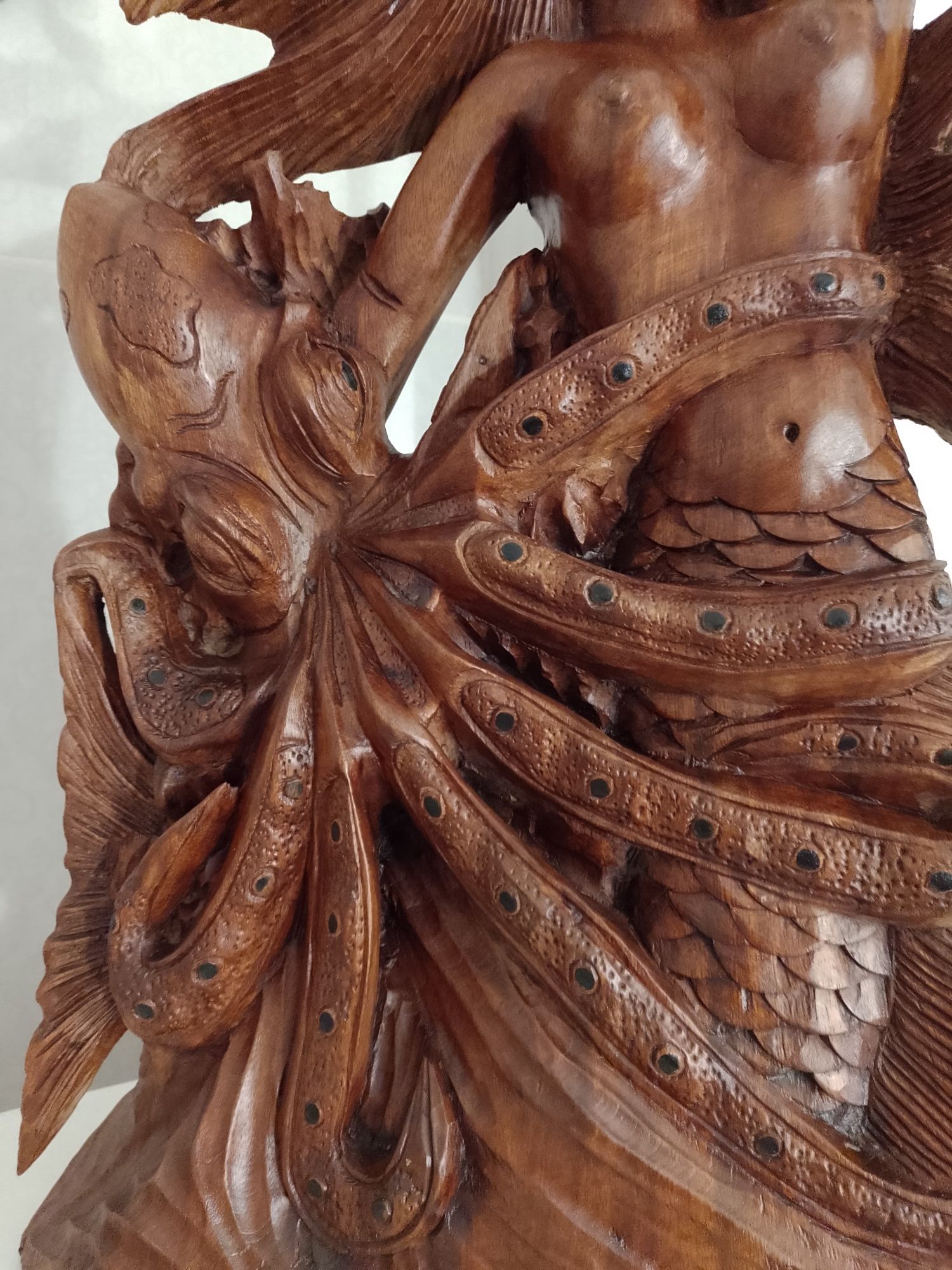 Sculptura din lemn masiv Art-Nouveau de dimensiuni mari piesa cu o luc