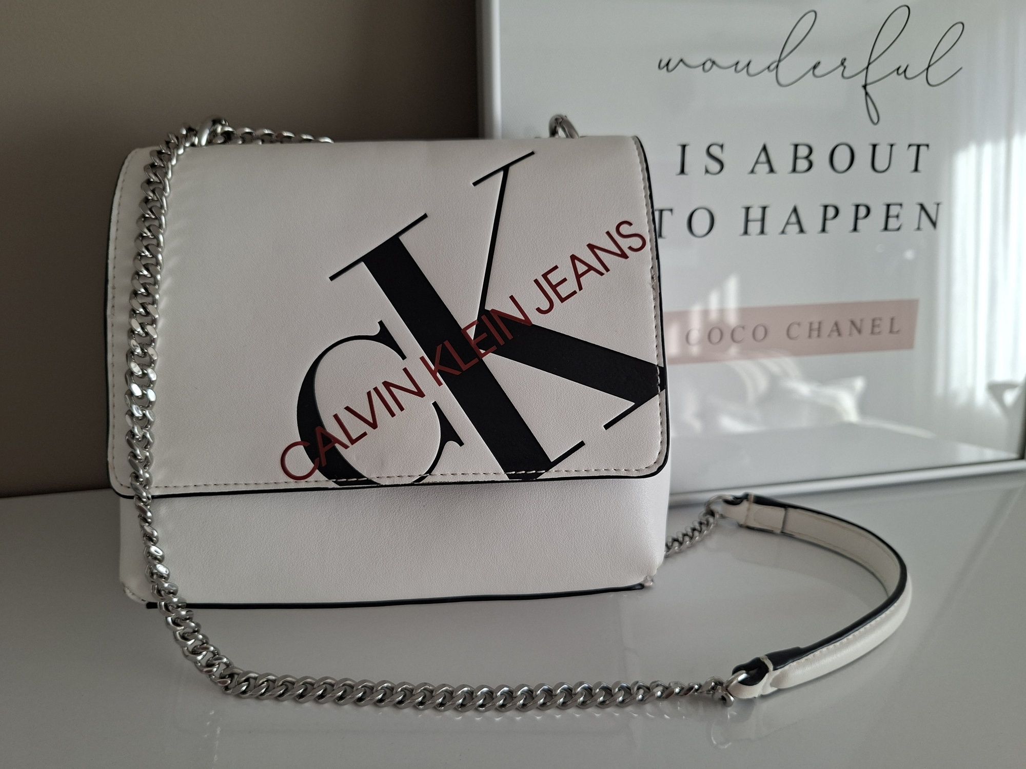 Дамска чанта Calvin Klein Jeans