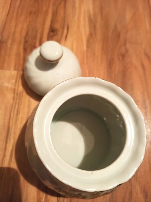 Захарница и каничка за мляко завод Китка