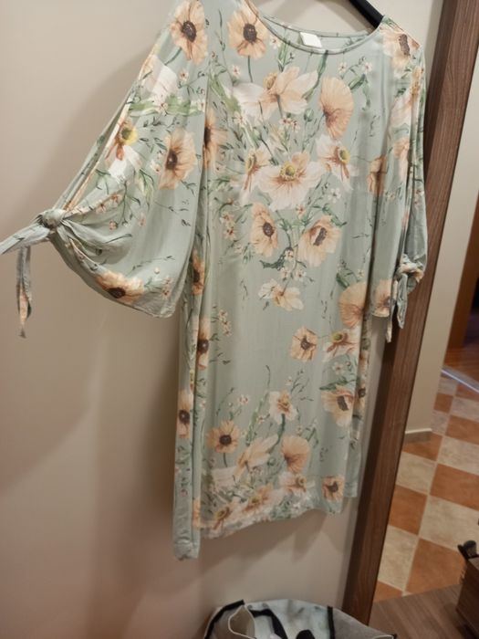 Рокля H & M Размер 38