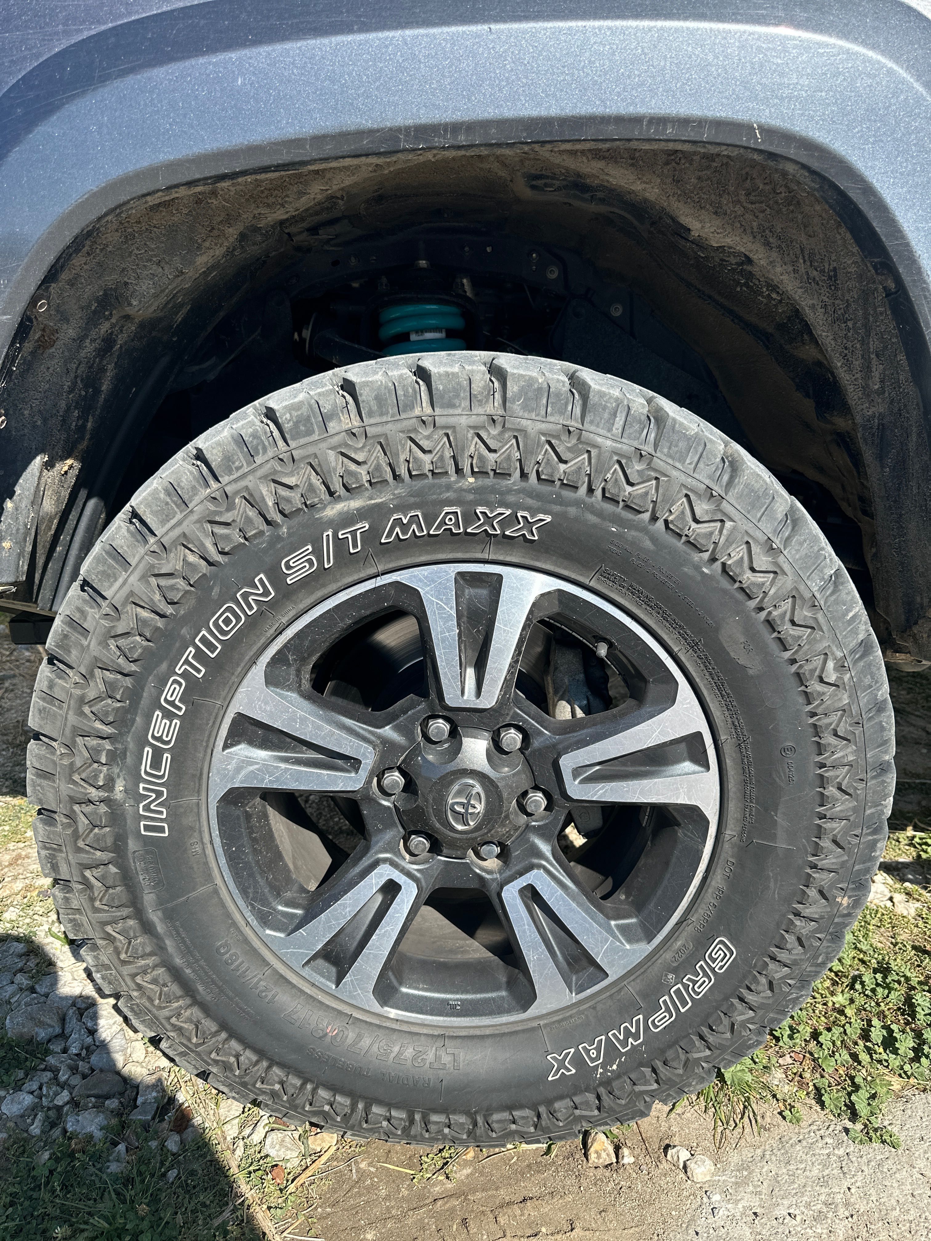 Grip Max 275/70/R17