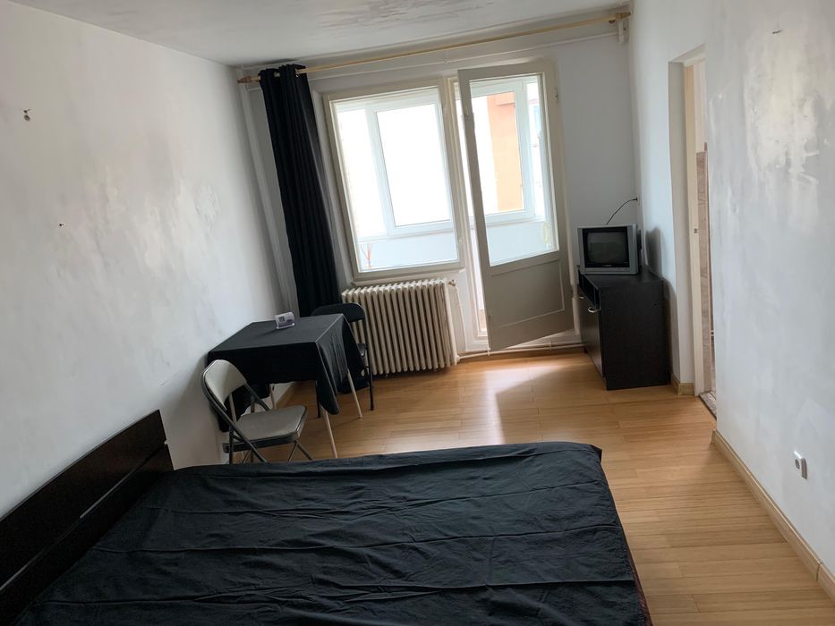 Garsoniera de inchiriat