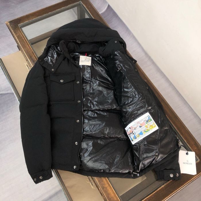 Geaca Moncler colectie noua