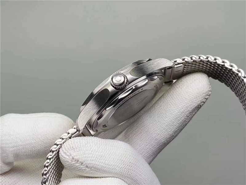 Ceas automat pentru bărbați OMEGA Seamaster Diver 300M 007 Edition