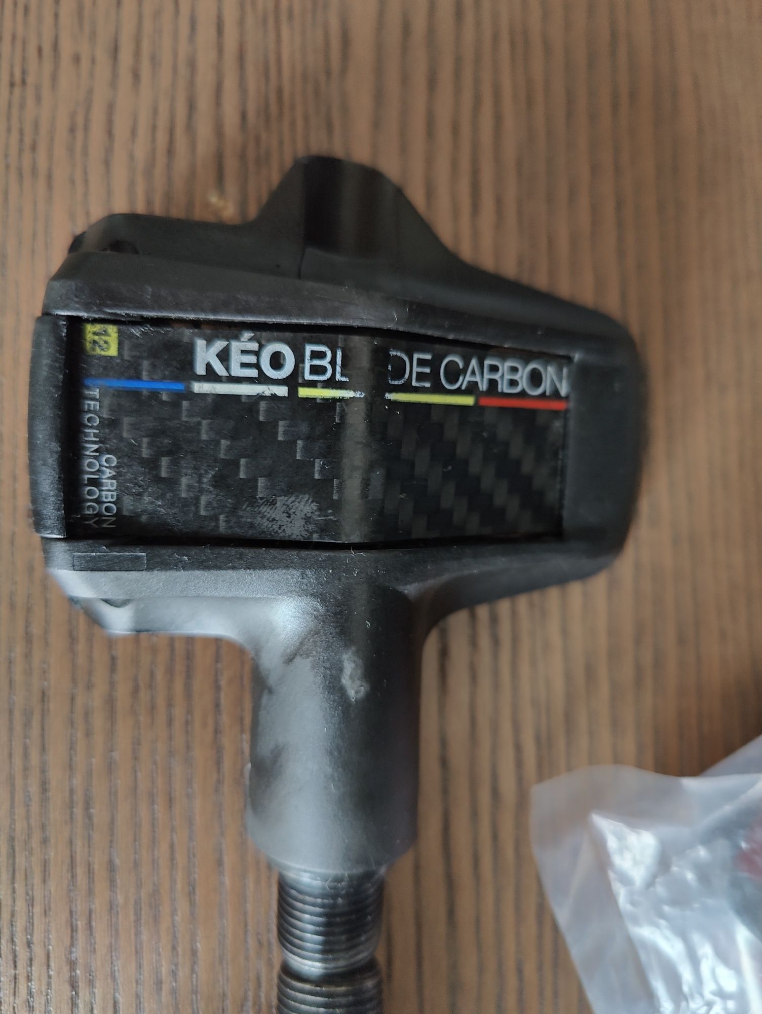 Pedale Look Keo Carbon Blade + plăcute Xpedo joc 4,5 grade noi