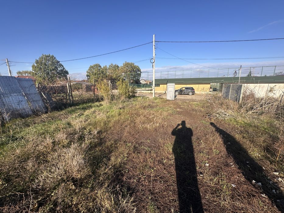 Vand Teren intravilan in Nanov