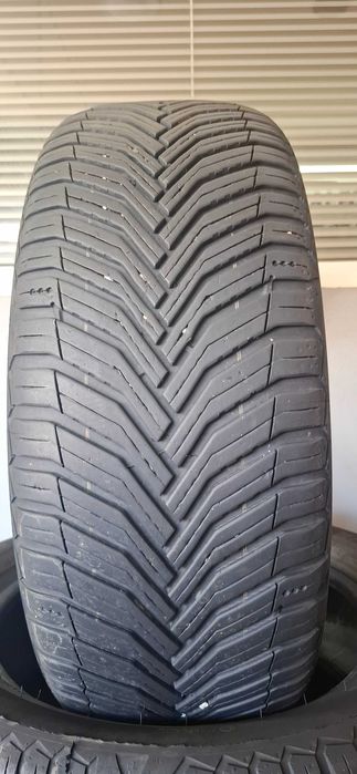 4бр. 215/50/17 Michelin 6mm грайфер, дот 23г.Безплатен монтаж