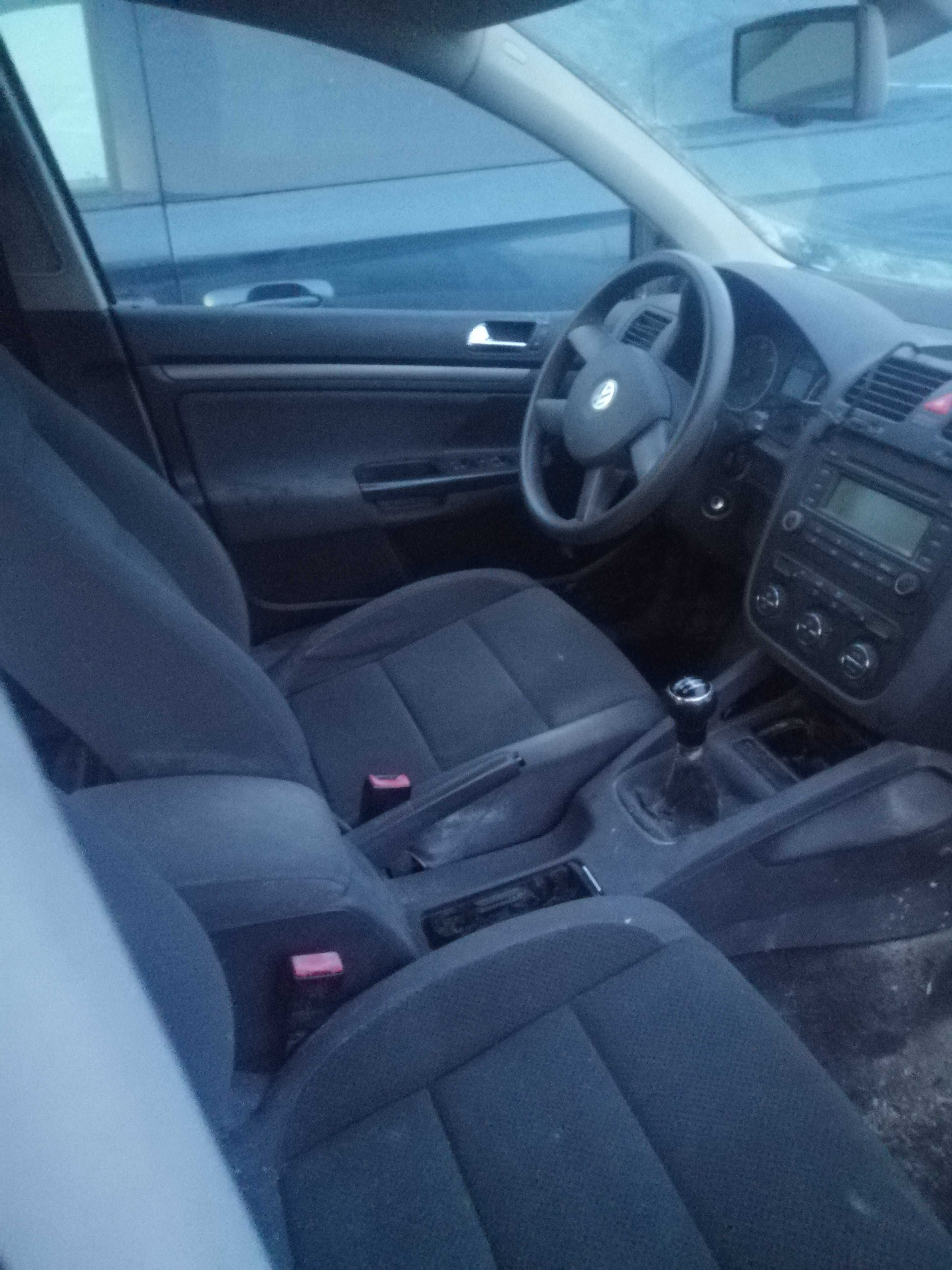 Volkswagen Golf 5 /Голф 5 2.0 140к.с. 2004г. на части