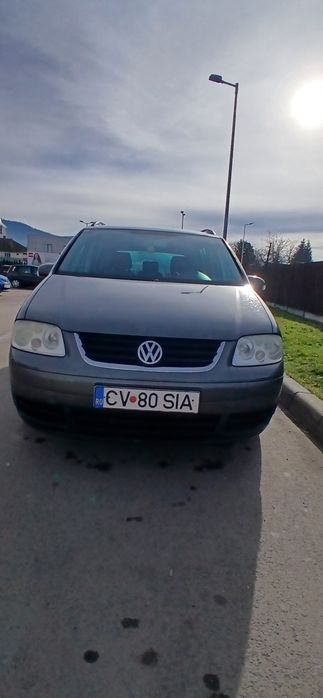Se vinde VW  Touran 2.0 TDI