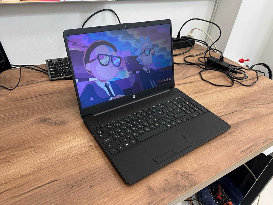 Ноутбук HP CoreI3 8130U /4GB /1000GB