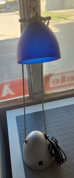 Лампа синя красива изработка от мантирано стъкло