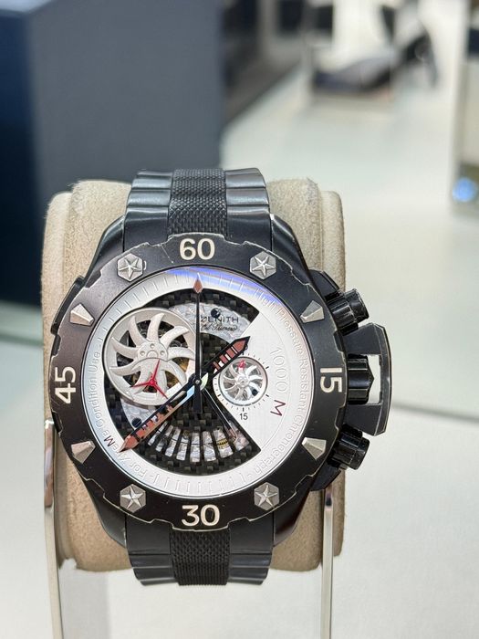Zenith  Automatic Titanium Good