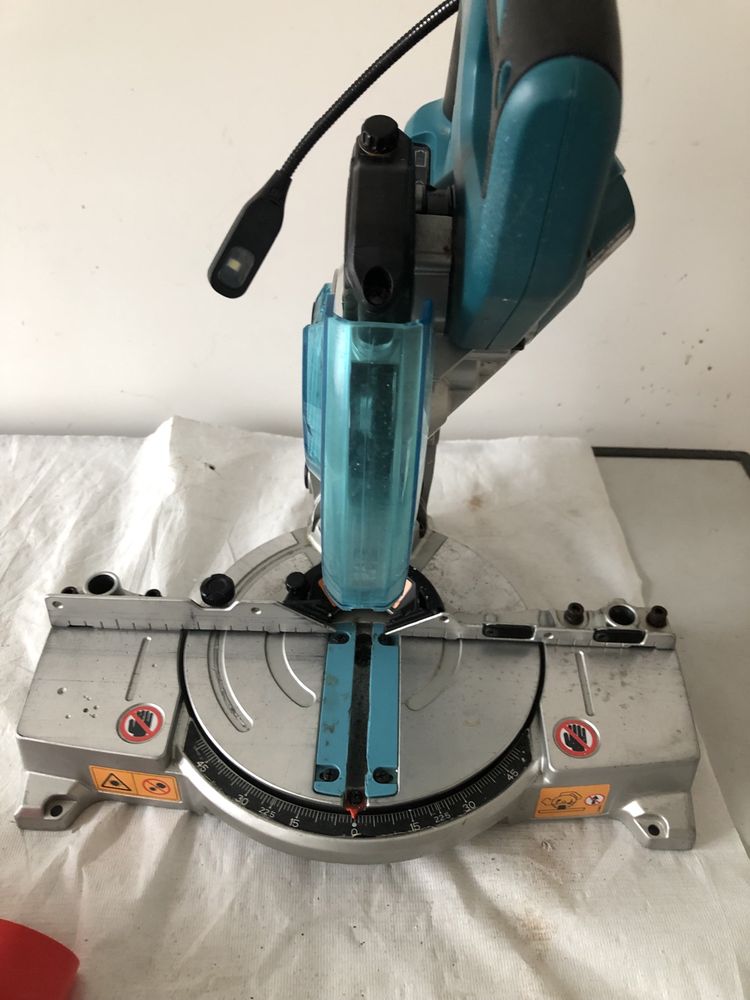 Hilti makita mandrina si circular