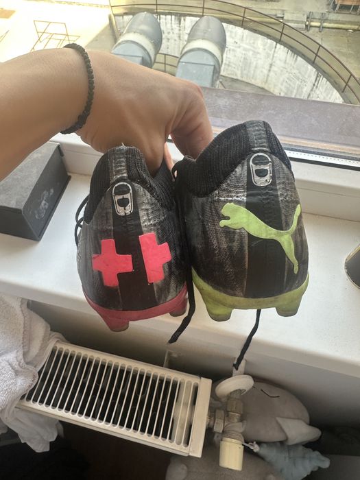 Ghete  de fotbal puma equalizer marime 43