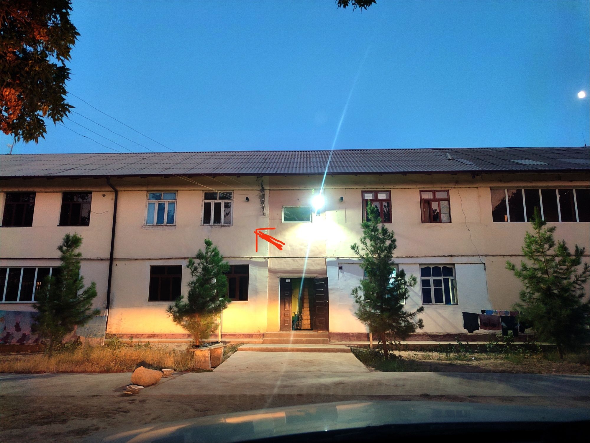 Учтепа Янги хаёт халк банк ёнида 15 дом.3 хонали.банк оркалиям булад