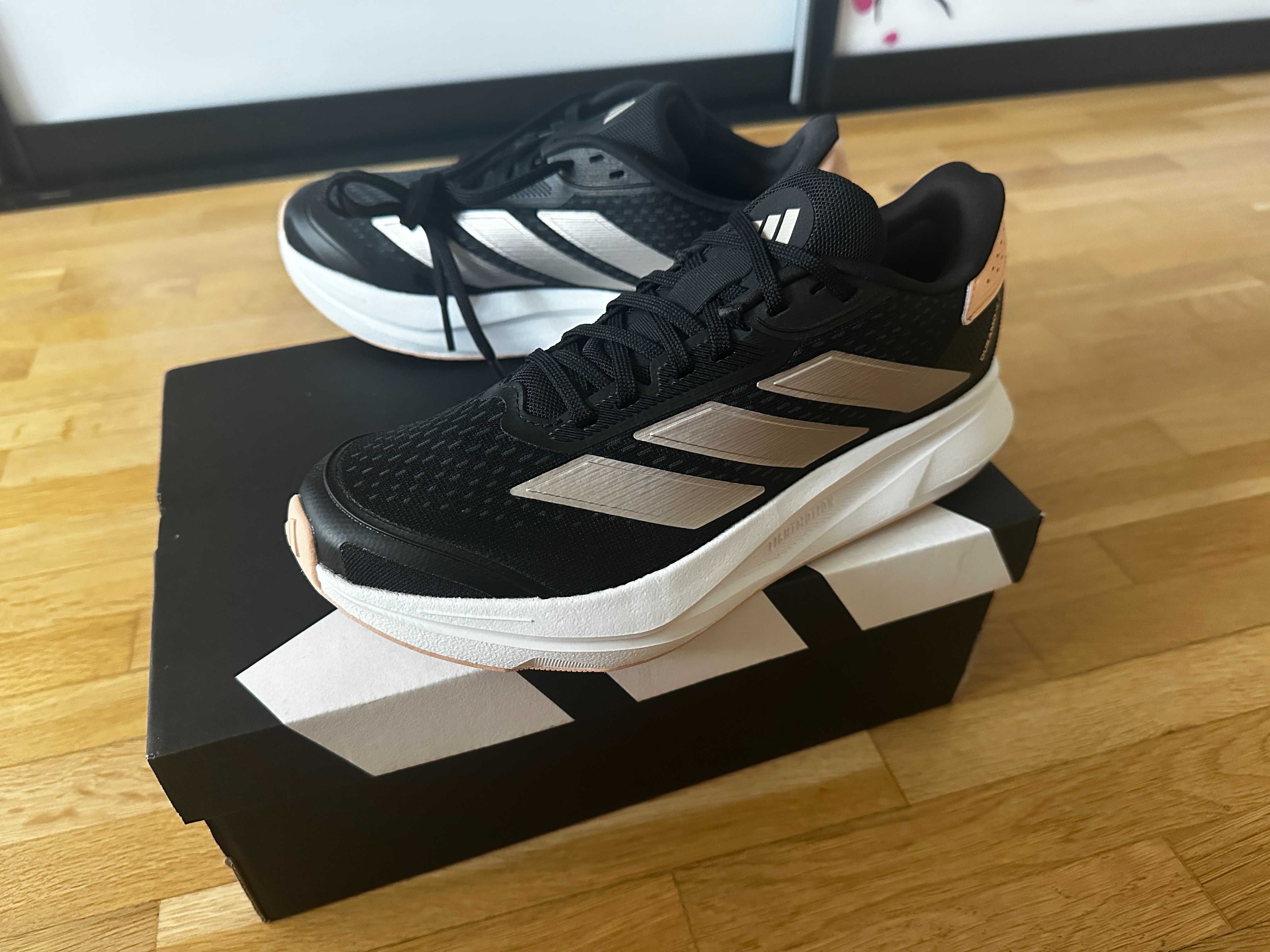 Нови, неносени дамски маратонки Adidas Duramo SL2 W 38 и 2/3