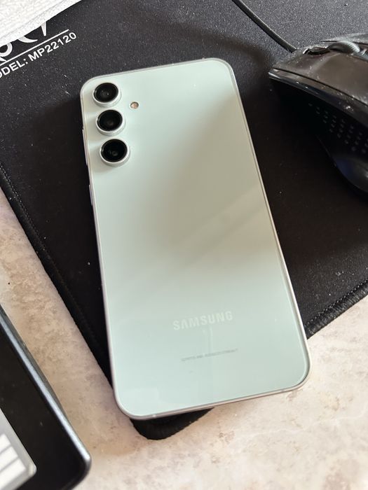 Продается Samsung s23FE