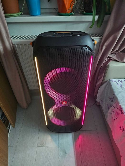 Închiriez Sonorizare Boxa Sistem Audio Jbl Partybox 710