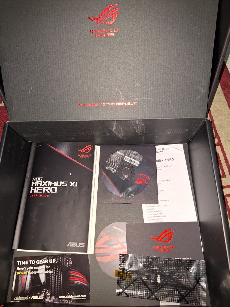 Asus Rog Maximus XI Hero +16GB Ram