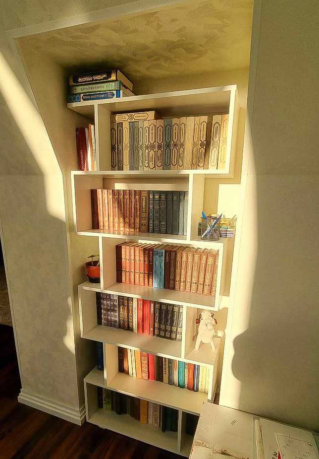 Полка стеллаж шкаф полка мебель напольная для игрушек и книг