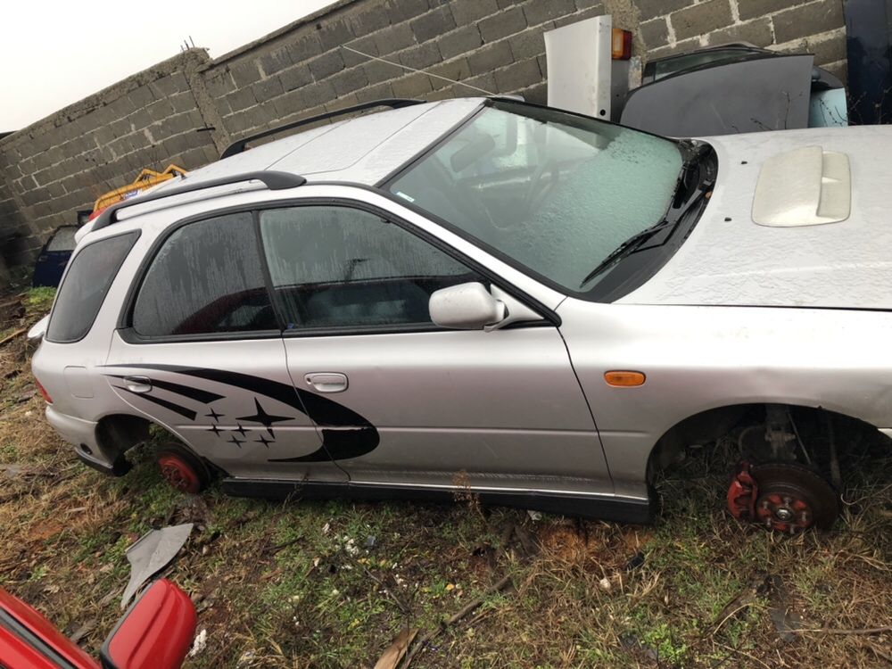 Subaru Impreza 2.0i на части