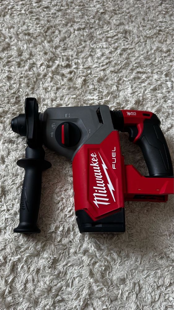 Milwaukee Перфаратор М18