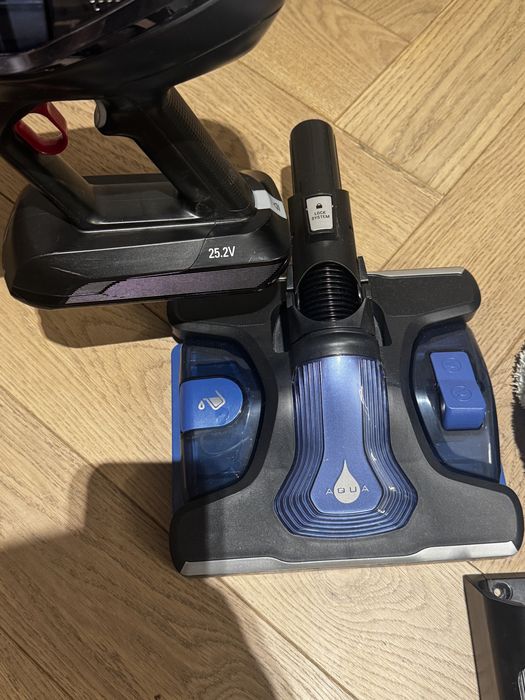 Aspirator vertical fara fir Rowenta x-Force flex cu functie de mop