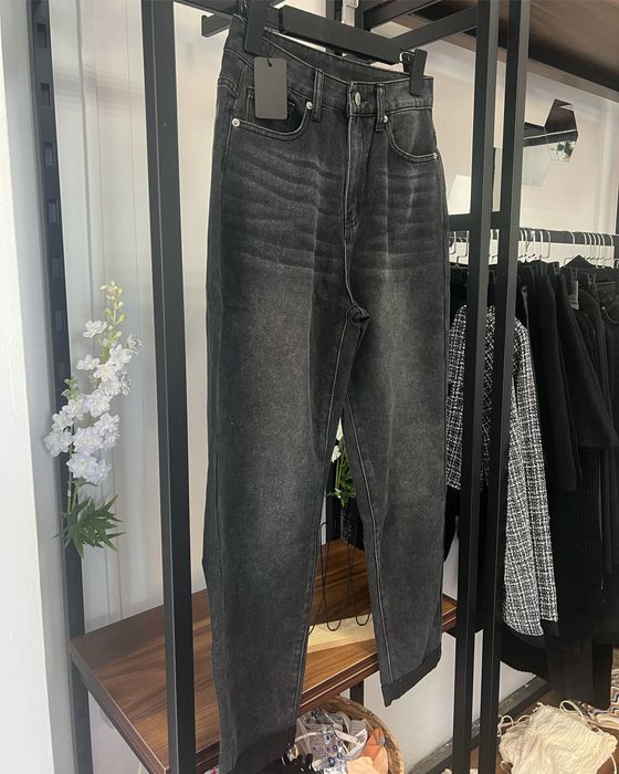 Дамски дрехи на едро