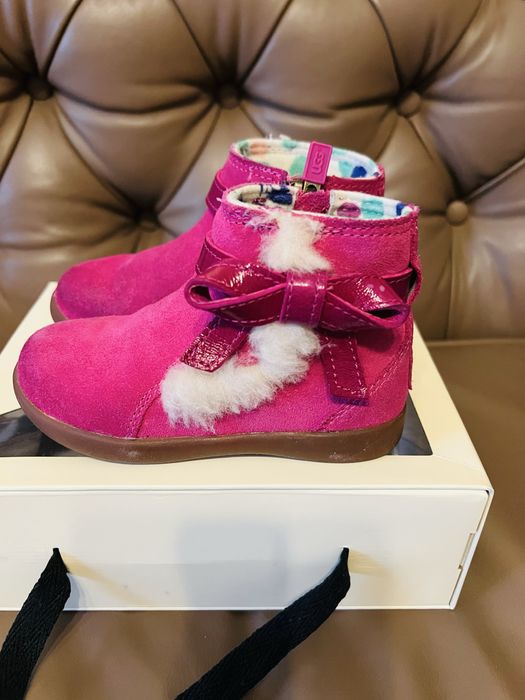 Ghetute UGG pentru fetite