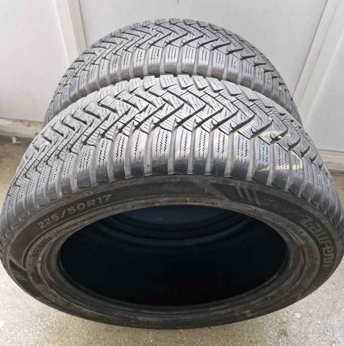 Vand 2 anvelope iarna M+S 225 50 R17 DOT 2024