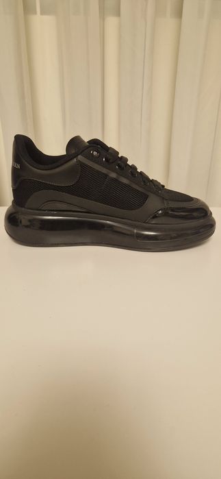 Model nou adidasi Alexander McQUEEN. Stoc limitat