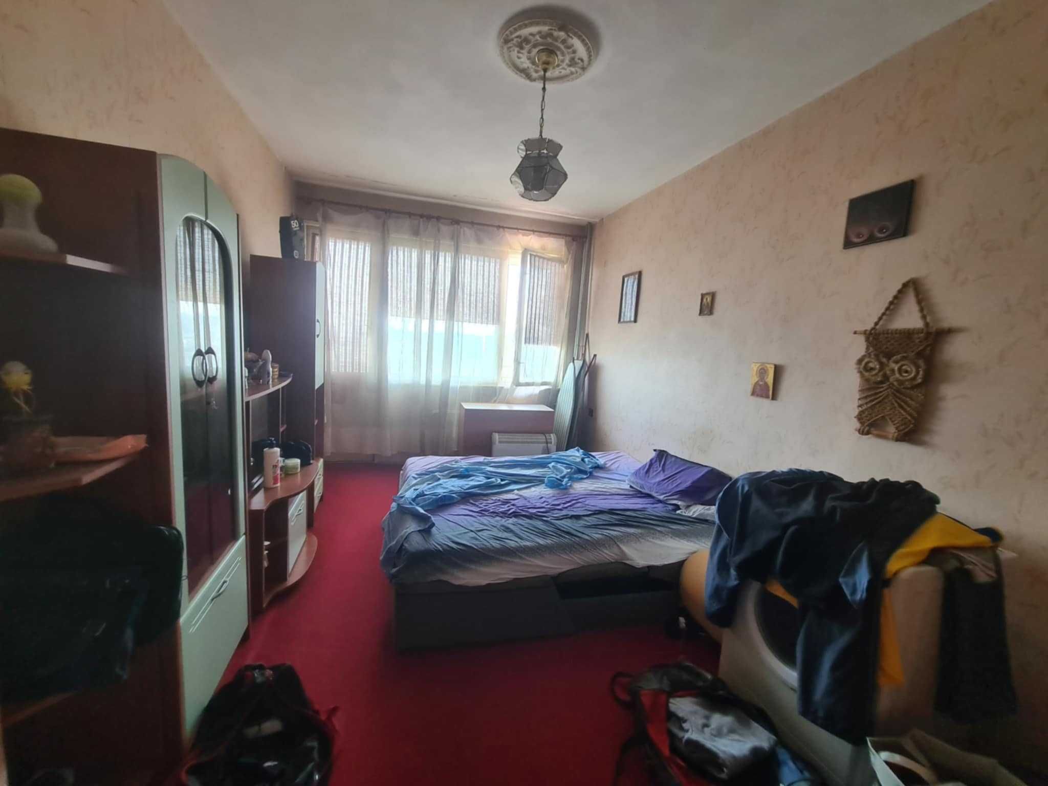 Тристаен апартамент с панорамна гледка в кв. Куба, гр. Хасково