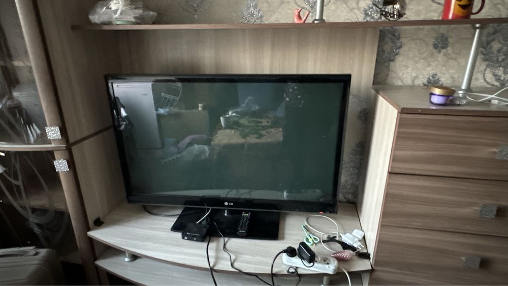 Телевизор LG, в хорошем состояние