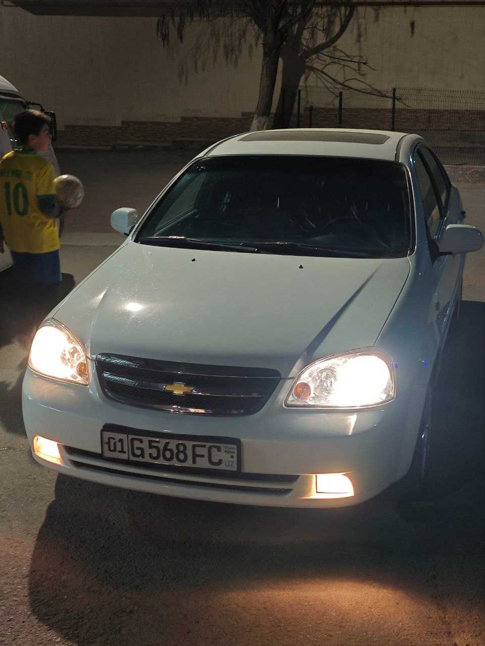 Lacette 1.8  2011 yil