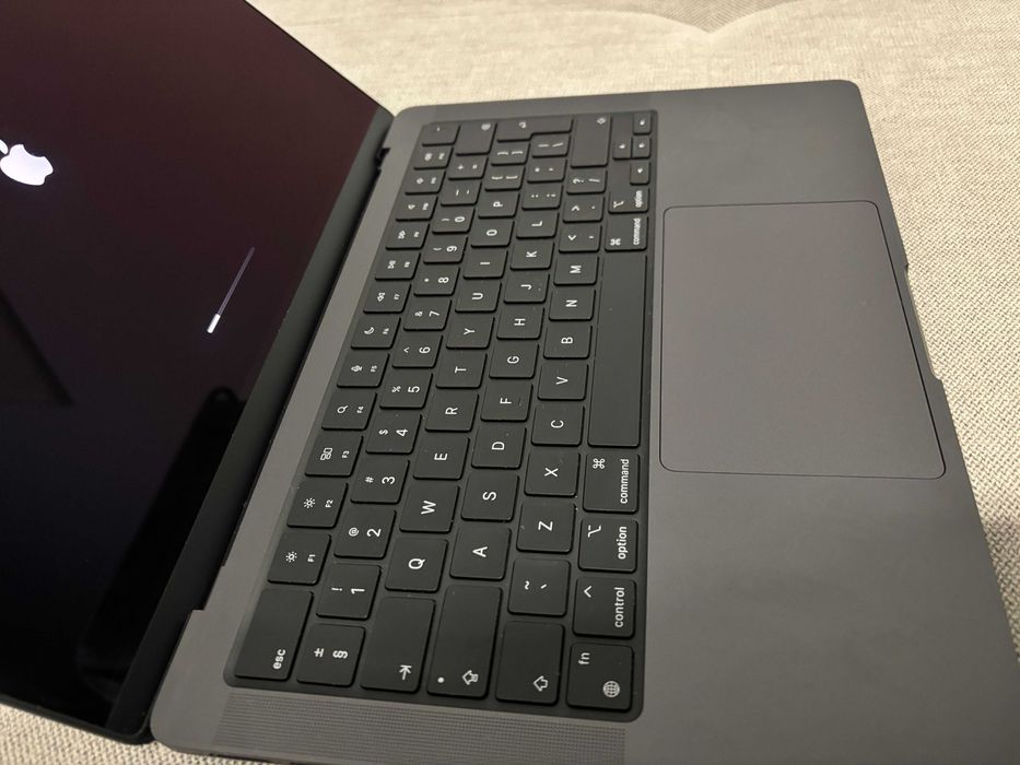MacBook Pro 14", M4 Max, 48 GB RAM, 1 TB SSD