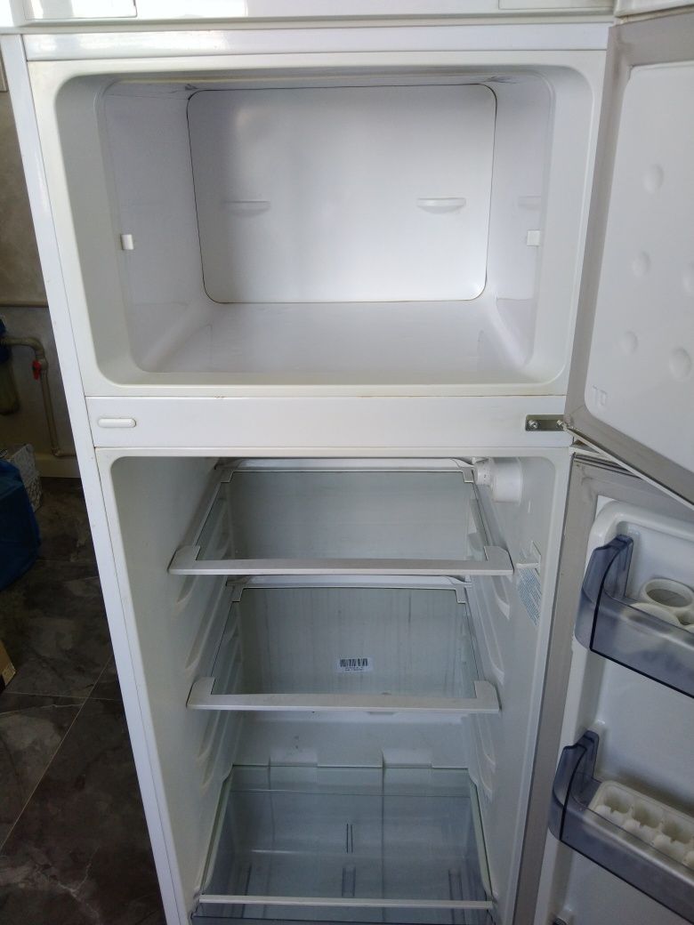 Холодильник beko