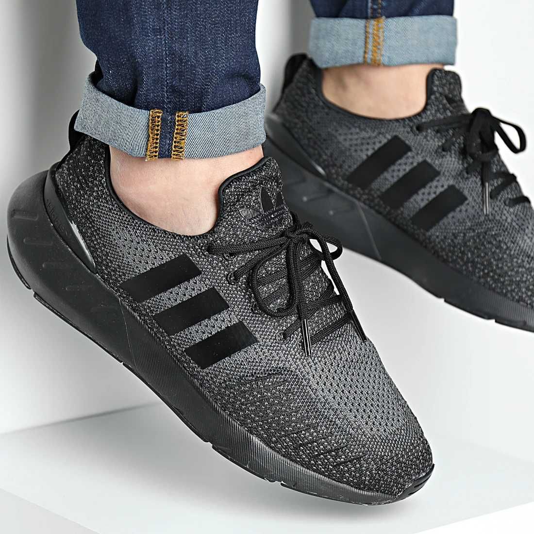 Оригинални маратонки  * ADIDAS SWIFT RUN 22 * EU 43 1/3