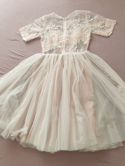 Rochie dantelă brodată cu tulle roz pal