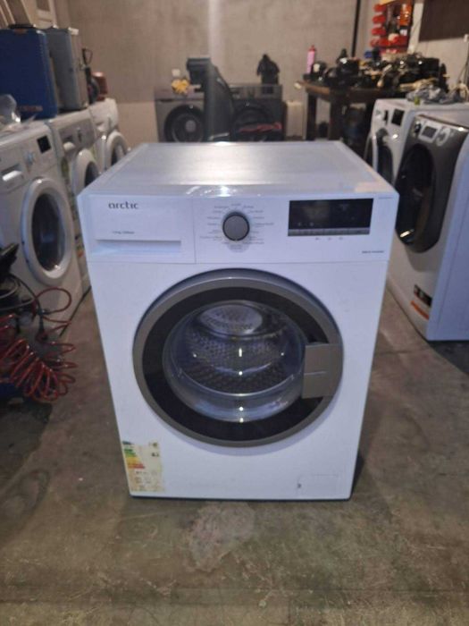 Masina de spalat rufe Arctic / A+++ / 9 Kg / 1200 RPM