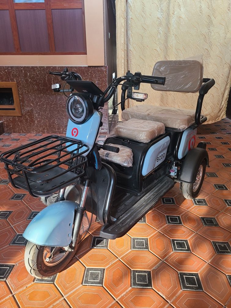 Bodo skuter sotiladi pachti yengi