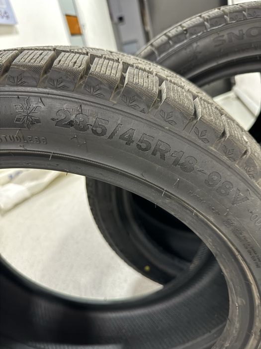 Зиминие шины Triangle 235/45/R18