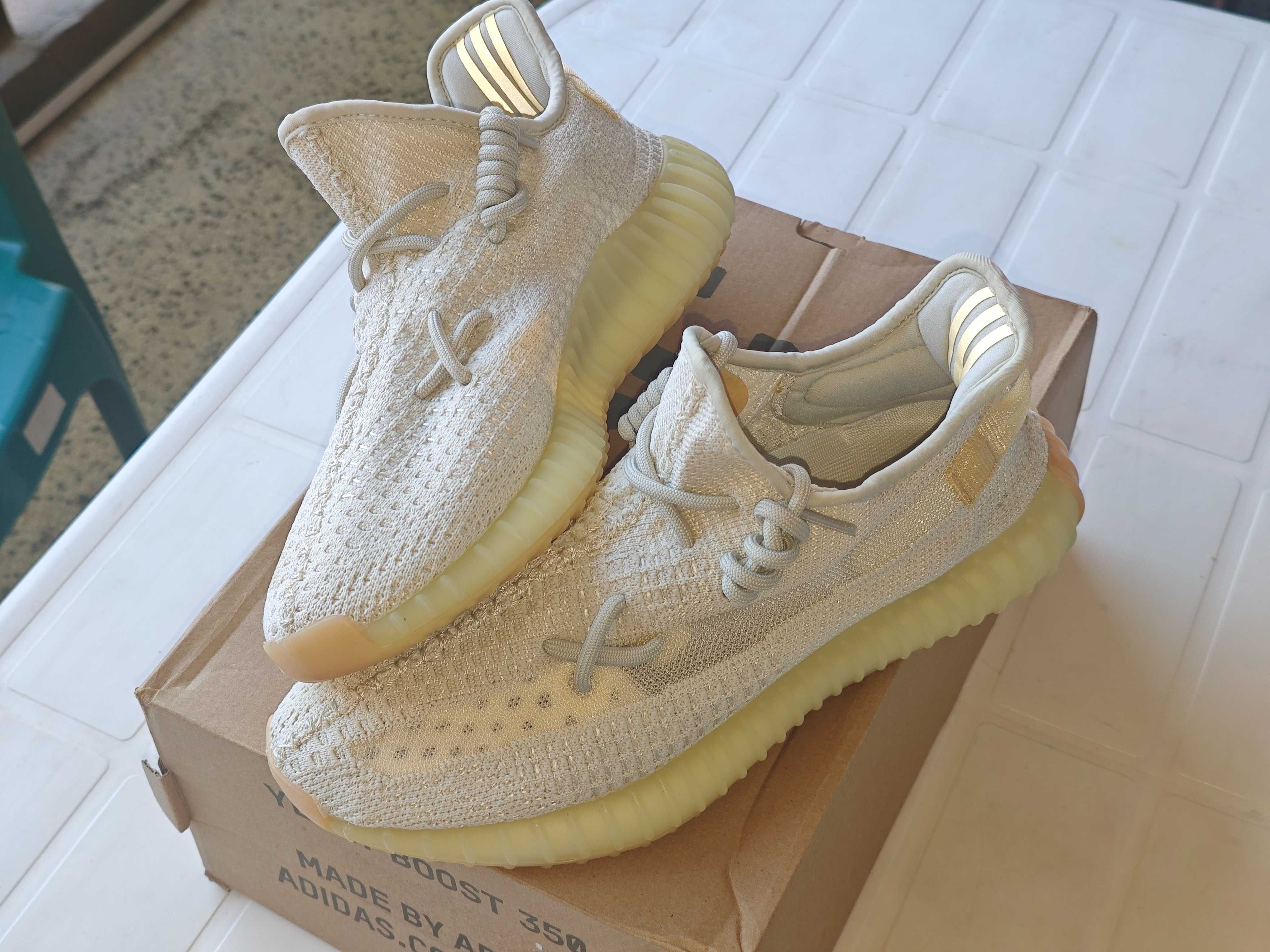 Adidas Yeezy Boost 350 V2