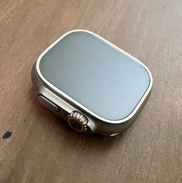 Apple Watch Ultra 2 (GPS + Cellular), 49mm, Titanium Case