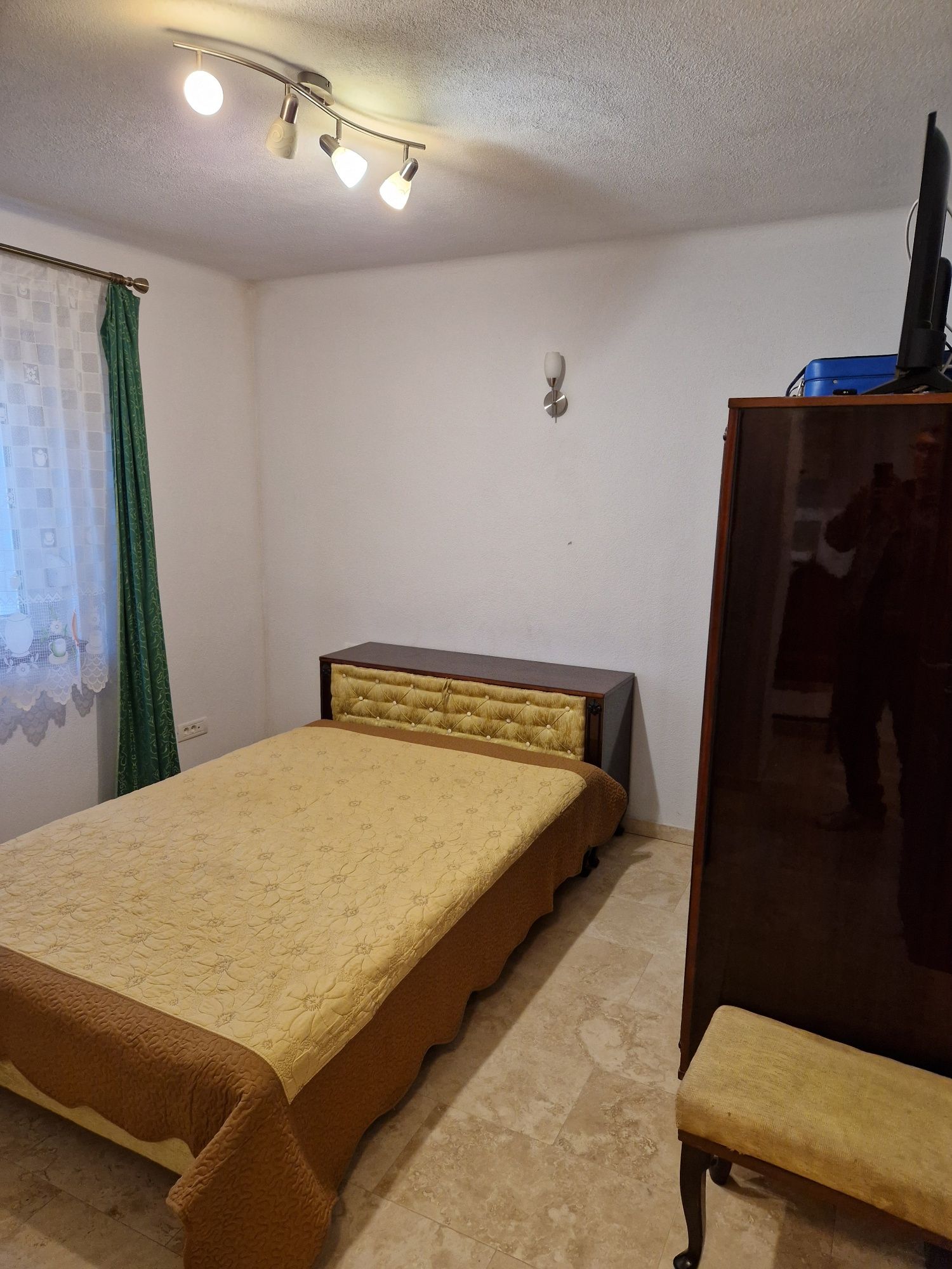 Apartament parter ultracentral 2 camere pe Malul Mureșului.