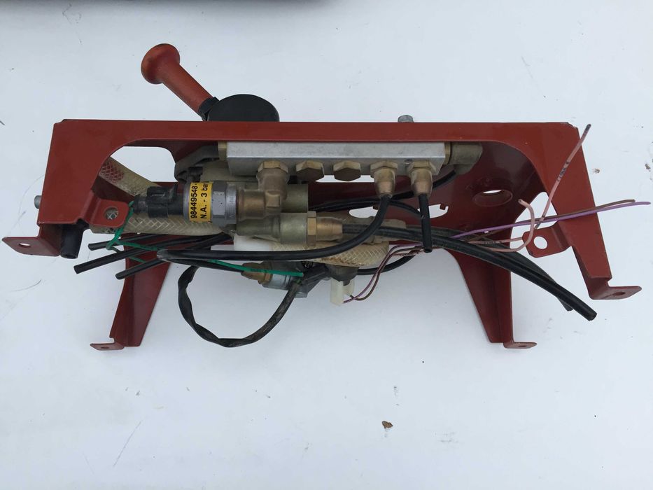 Aripa IVECO Trakker & Cursor & Eurotech An 2006