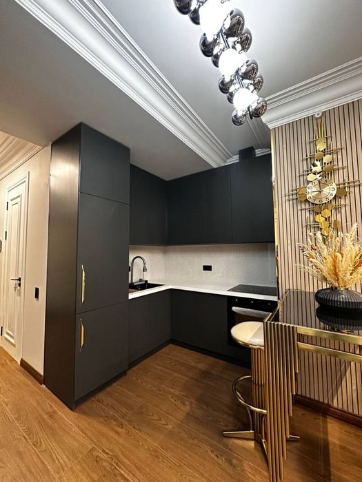 U-tower 2/25/27 аренда Своя, только иностранцам. Ю товер