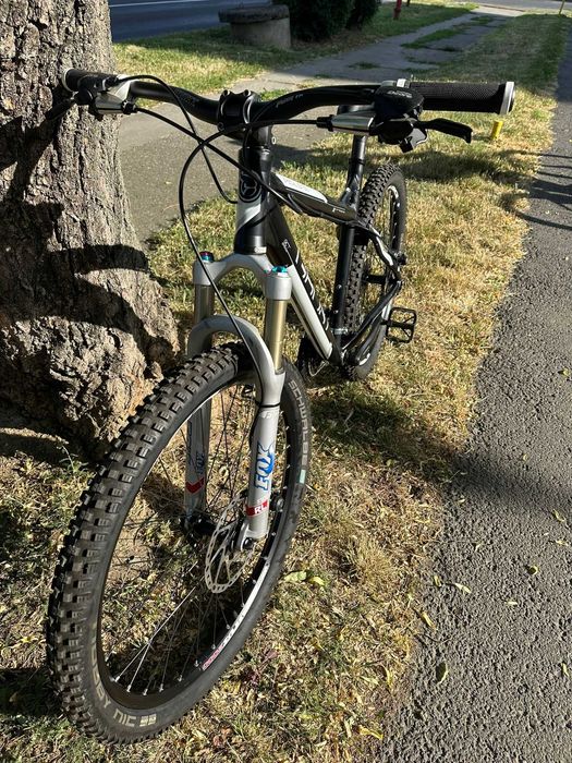 Bicicleta GHOST cu furca FOX Simano Deore roti de 26 ca NOU