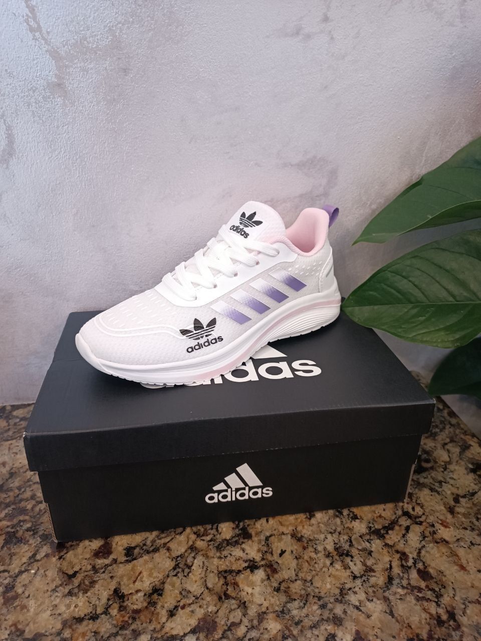 Adidași de femei Adidas